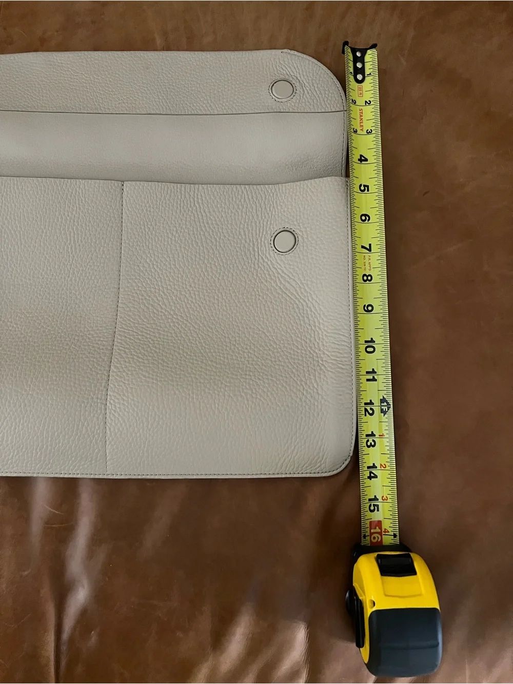 Cuyana Cream Pebbled Leather Laptop Sleeve - holds up to 15 in
